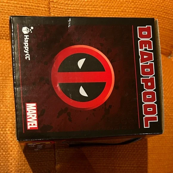 Deadpool cup - Picture 2 of 4